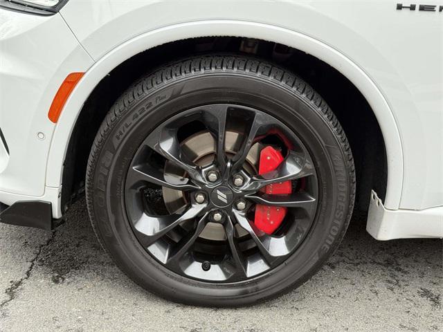 Photo of 2021 White Knuckle Clearcoat Dodge Durango