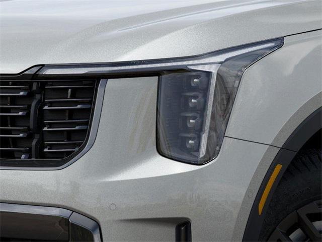 Photo of 2026 Ivory Silver Kia Sorento