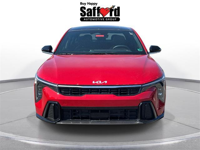 Photo of 2025 Currant Red Kia K4