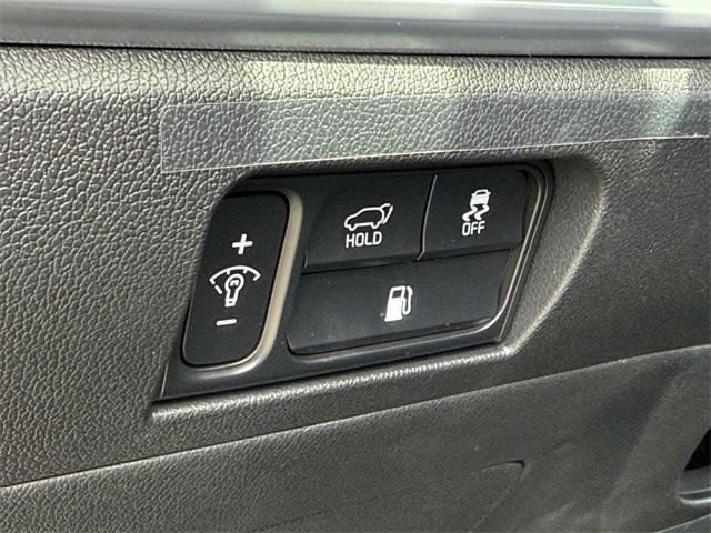 Photo of 2025 Silver Kia Sorento Plug-In Hybrid