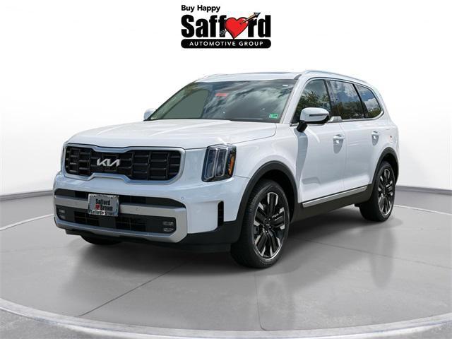 Photo of 2025 White Pearl Kia Telluride