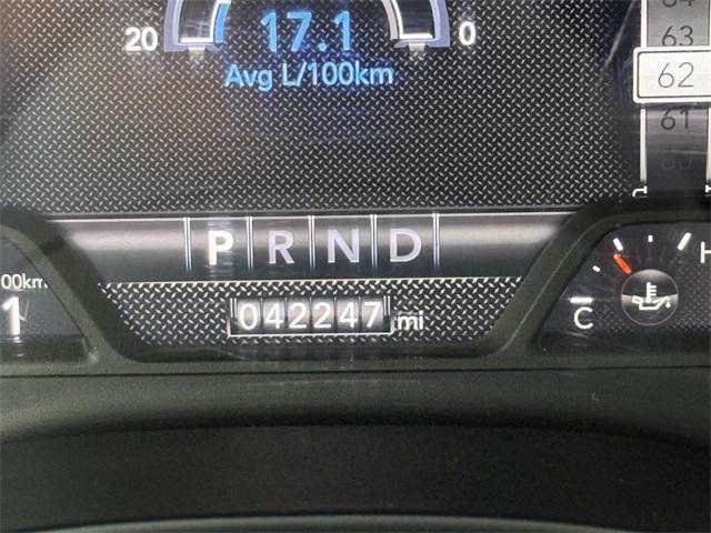 Photo of 2022 Diamond Black Crystal Pearlcoat RAM 1500