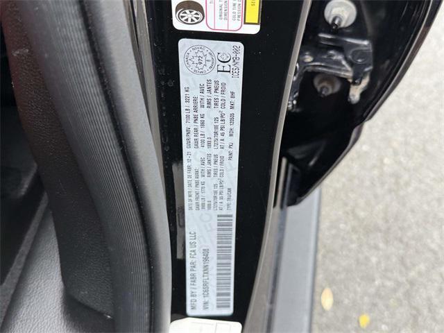 Photo of 2022 Diamond Black Crystal Pearlcoat RAM 1500