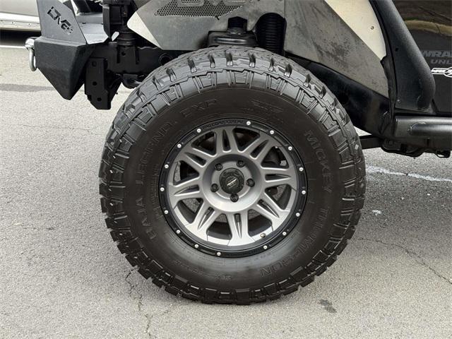 Photo of 2015 Black Clearcoat Jeep Wrangler Unlimited