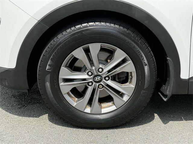 Photo of 2015 Frost White Pearl Hyundai Santa Fe Sport