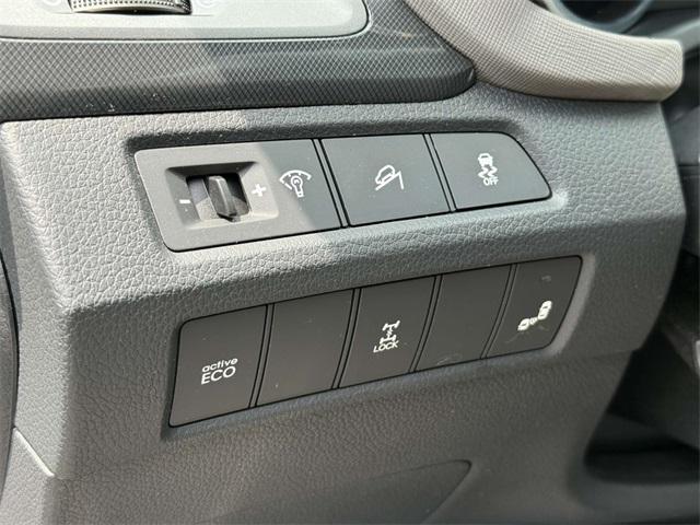 Photo of 2015 Frost White Pearl Hyundai Santa Fe Sport
