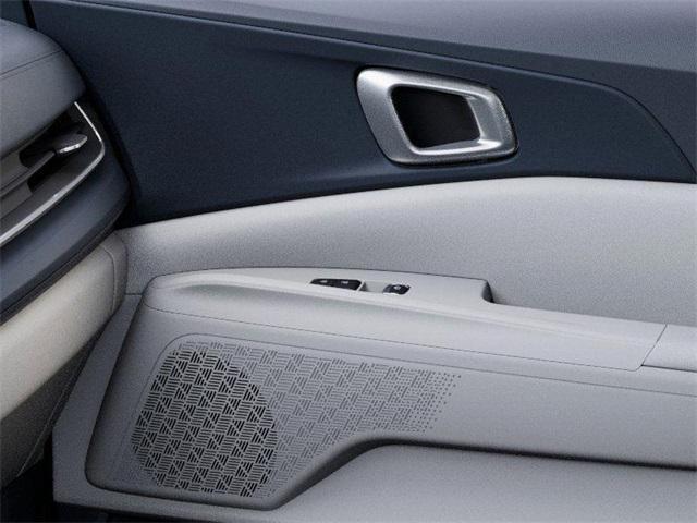 Photo of 2026 Ceramic White Kia Carnival Hybrid