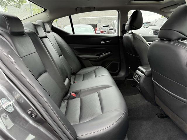 Photo of 2023 Gun Metallic Nissan Altima
