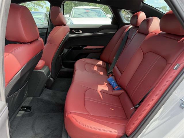 Photo of 2025 Gray Kia K5