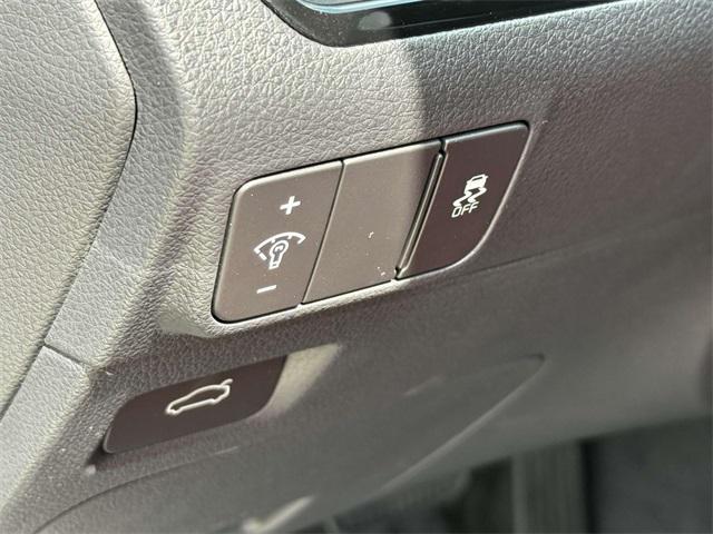 Photo of 2025 Gray Kia K5
