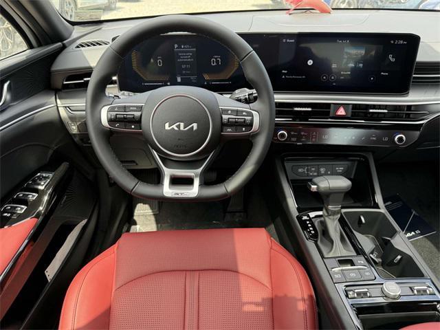 Photo of 2025 Gray Kia K5