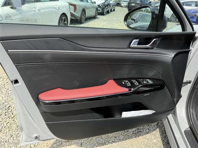 Photo of 2025 Gray Kia K5