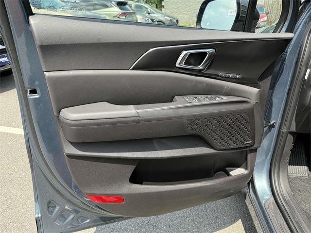 Photo of 2026 Astra Blue Kia Carnival