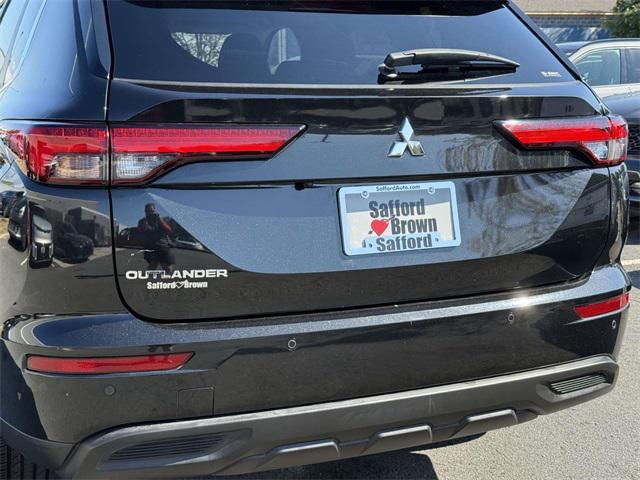 Photo of 2024 Black Diamond Mitsubishi Outlander