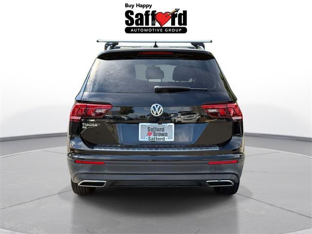 Photo of 2019 Deep Black Pearl Volkswagen Tiguan