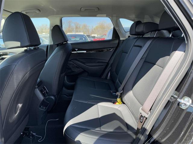 Photo of 2025 Fusion Black Kia Seltos