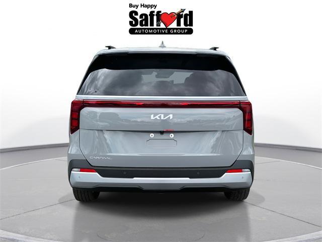 Photo of 2025 Ceramic Silver Kia Carnival