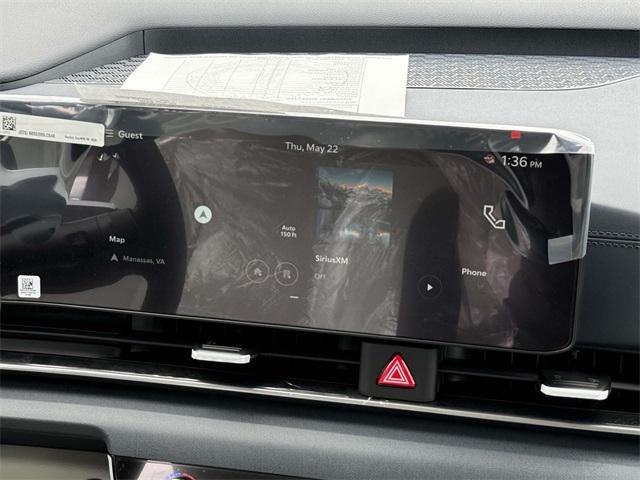 Photo of 2025 Ceramic Silver Kia Carnival