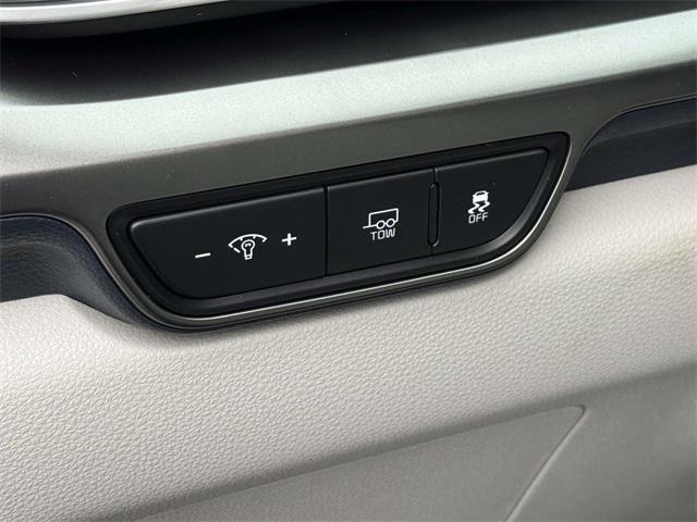 Photo of 2026 Ceramic White Kia Carnival Hybrid