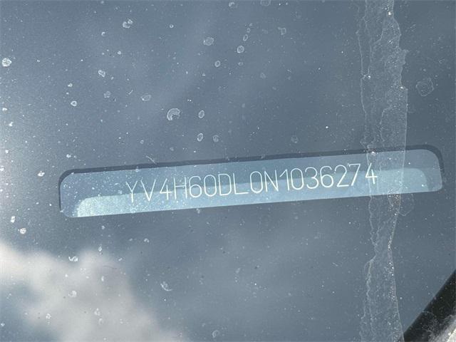 Photo of 2022 Denim Blue Metallic Volvo XC60 Recharge Plug-In Hybrid