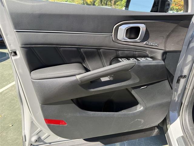 Photo of 2026 Wolf Gray Kia Sorento