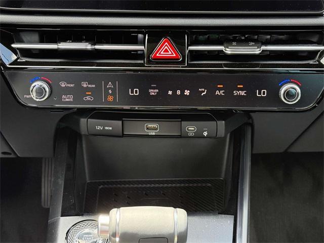 Photo of 2025 Aurora Blue Kia Niro