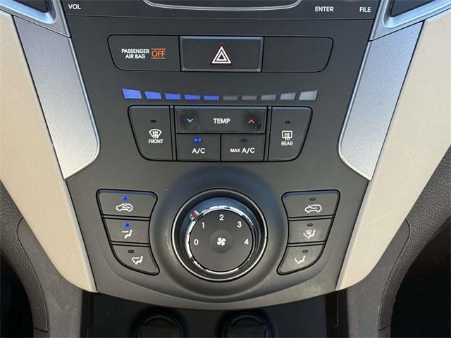 Photo of 2013 Cabo Bronze Hyundai SANTA FE