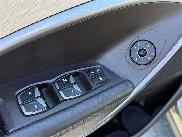 Photo of 2013 Cabo Bronze Hyundai SANTA FE