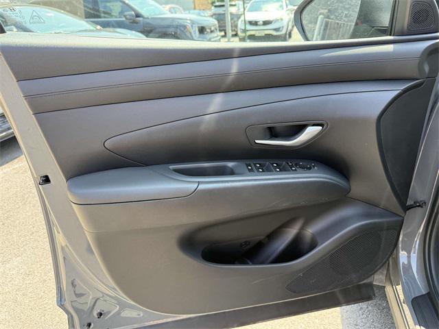 Photo of 2025 Gray Hyundai TUCSON