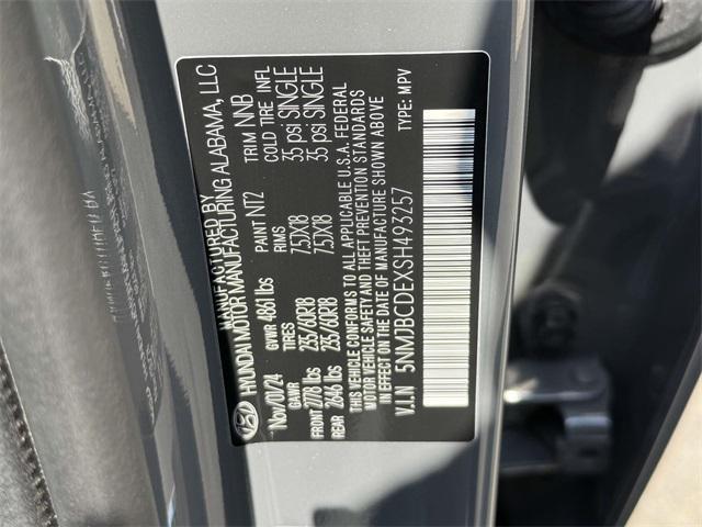 Photo of 2025 Gray Hyundai TUCSON