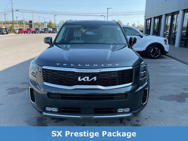 Photo of 2022 Gravity Grey Kia Telluride