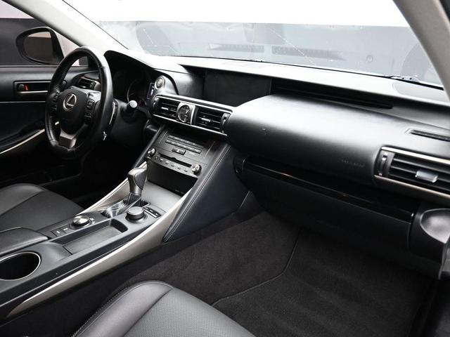 Photo of 2020 Ultra White Lexus IS 300