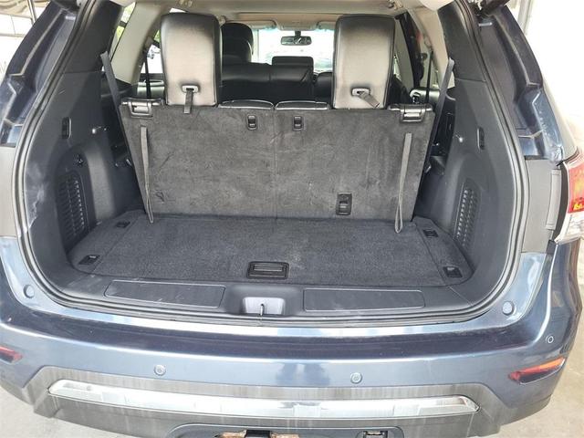 Photo of 2015 Arctic Blue Metallic Nissan Pathfinder