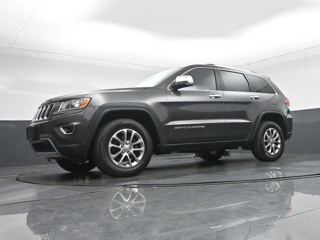 Photo of 2015 Granite Crystal Metallic Clearcoat Jeep Grand Cherokee