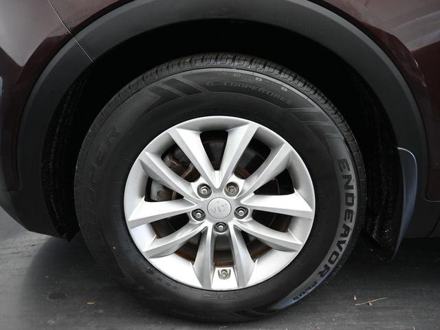 Photo of 2016 Dark Cherry Kia Sorento