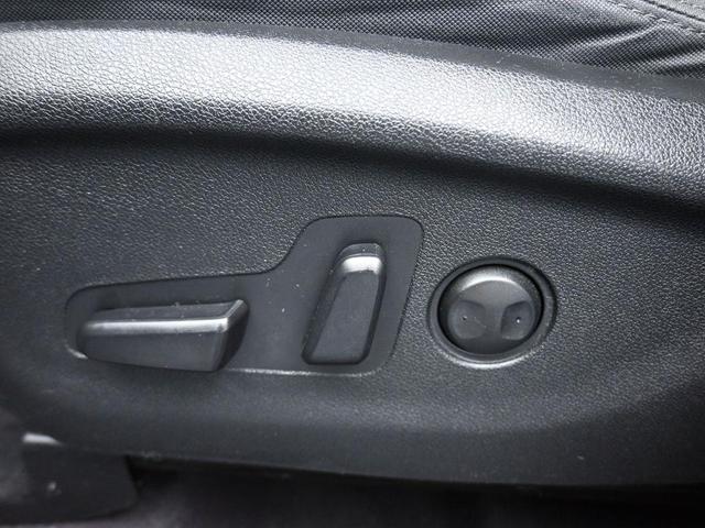 Photo of 2016 Dark Cherry Kia Sorento