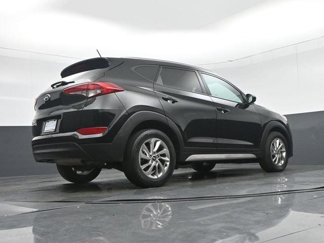 Photo of 2017 Black Noir Pearl Hyundai TUCSON