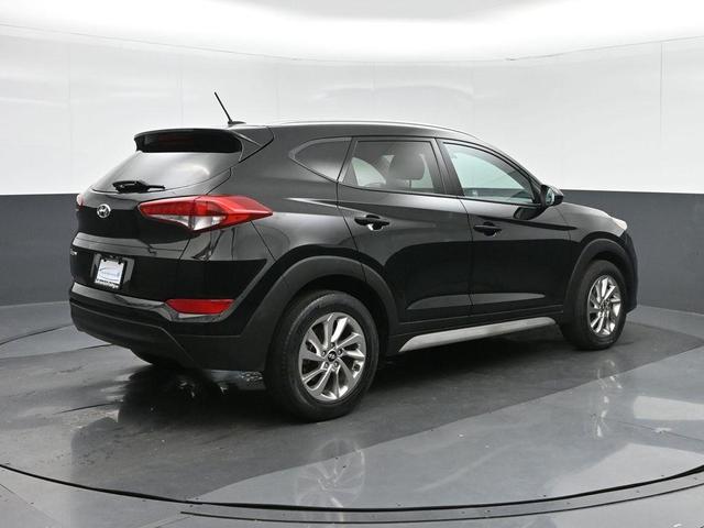 Photo of 2017 Black Noir Pearl Hyundai TUCSON