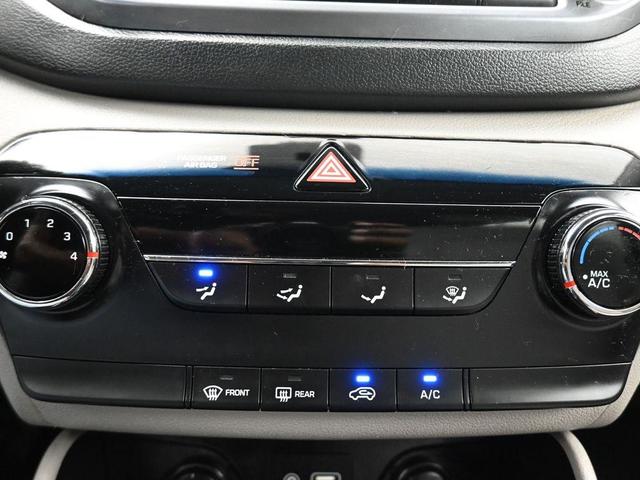 Photo of 2017 Black Noir Pearl Hyundai TUCSON