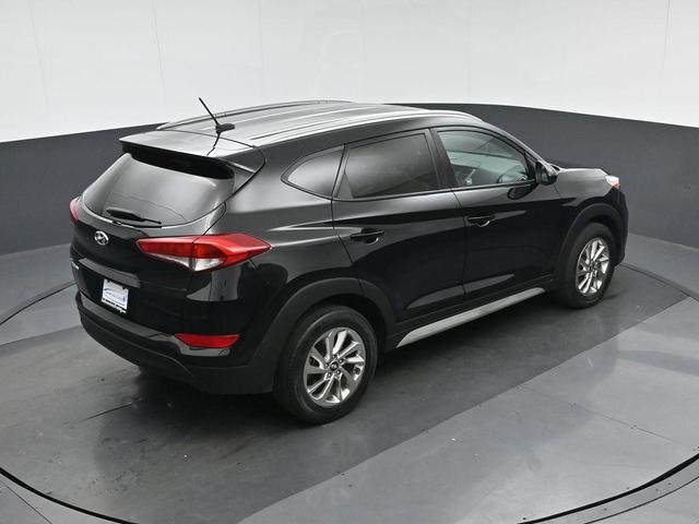 Photo of 2017 Black Noir Pearl Hyundai TUCSON