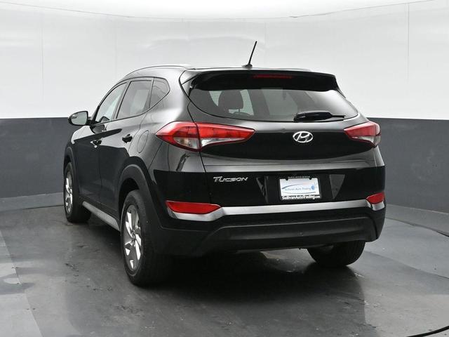 Photo of 2017 Black Noir Pearl Hyundai TUCSON