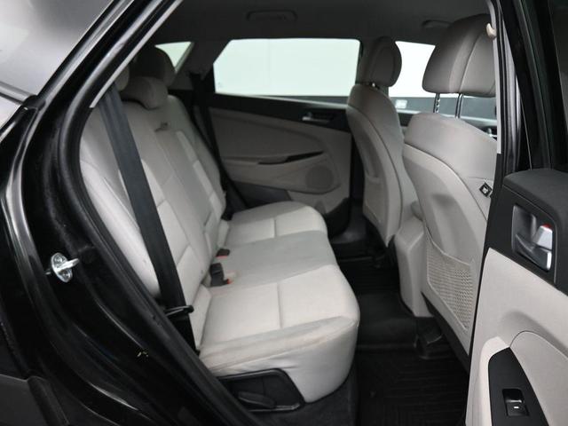 Photo of 2017 Black Noir Pearl Hyundai TUCSON