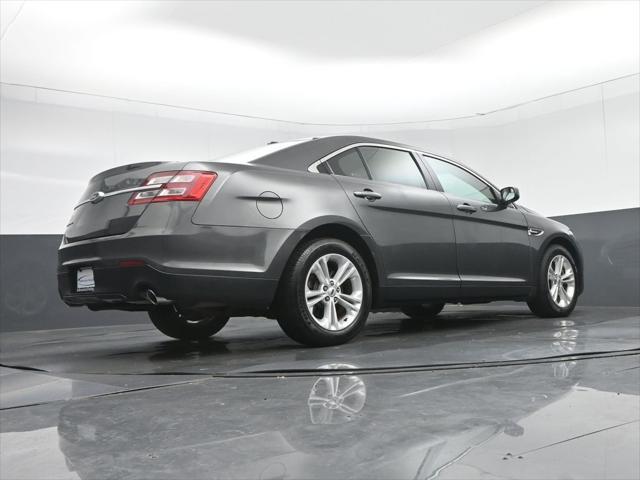 Photo of 2017 Magnetic Ford Taurus