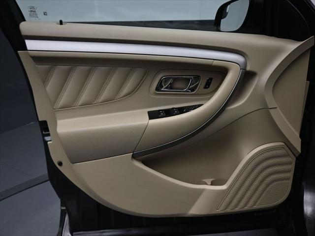Photo of 2017 Magnetic Ford Taurus