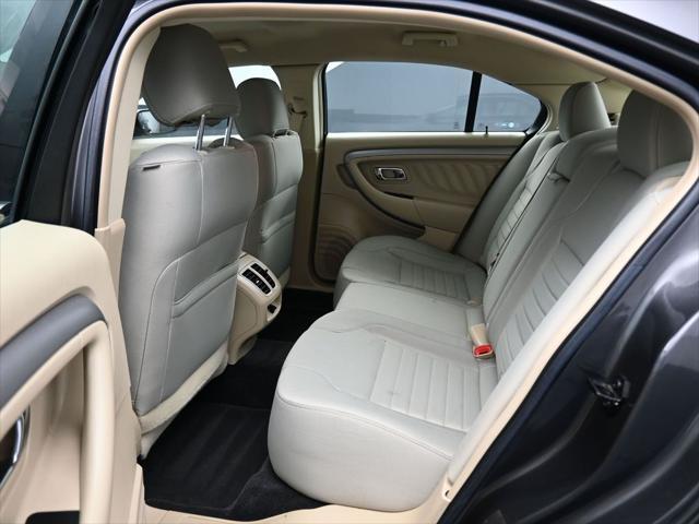 Photo of 2017 Magnetic Ford Taurus