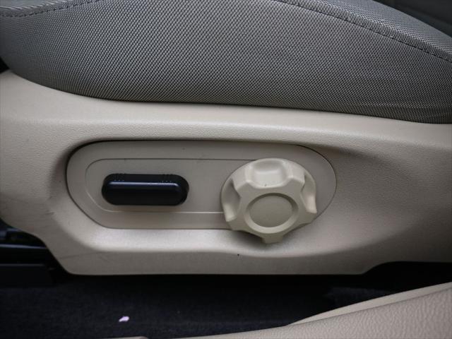 Photo of 2017 Magnetic Ford Taurus