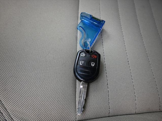 Photo of 2017 Magnetic Ford Taurus