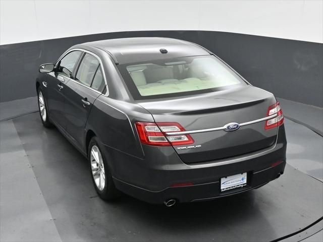 Photo of 2017 Magnetic Ford Taurus
