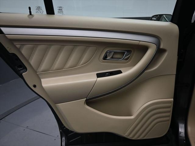 Photo of 2017 Magnetic Ford Taurus