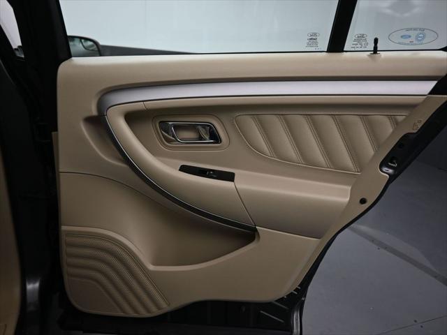 Photo of 2017 Magnetic Ford Taurus